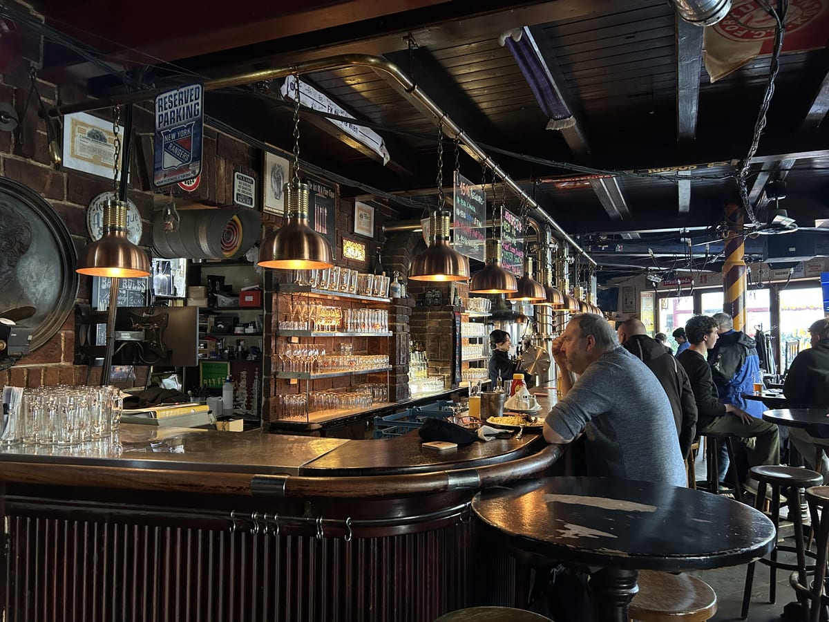 1516 Brewing Company inside, Vienna