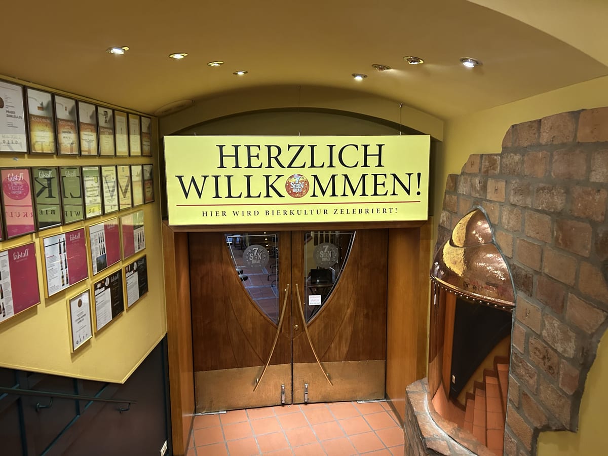 7 Stern Bräu interior, Vienna