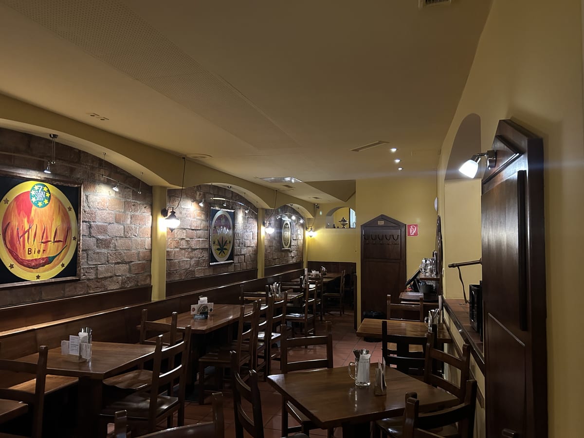 7 Stern Bräu inside, Vienna